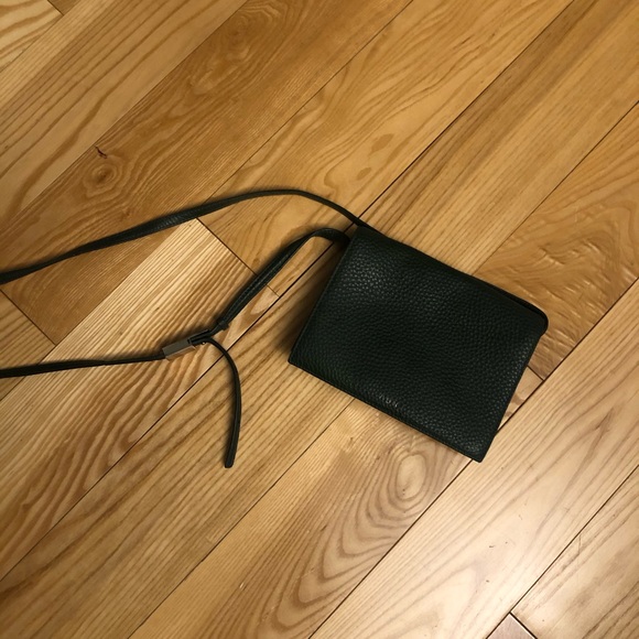 Aritzia Auxiliary Calisch Cross Body Bag - Picture 3 of 4